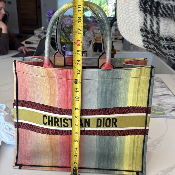 Dior Book Tote Canvas Multicolour, Large - Picture 14 of 14